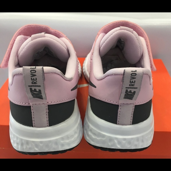 Nike Youth Revolution 5 Velcro - Picture 4 of 5